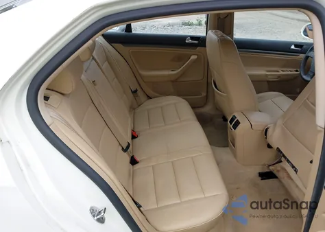 2007 Volkswagen Jetta Wolfsburg Edition from USA, damaged, VIN 3VWEG71K47M180145